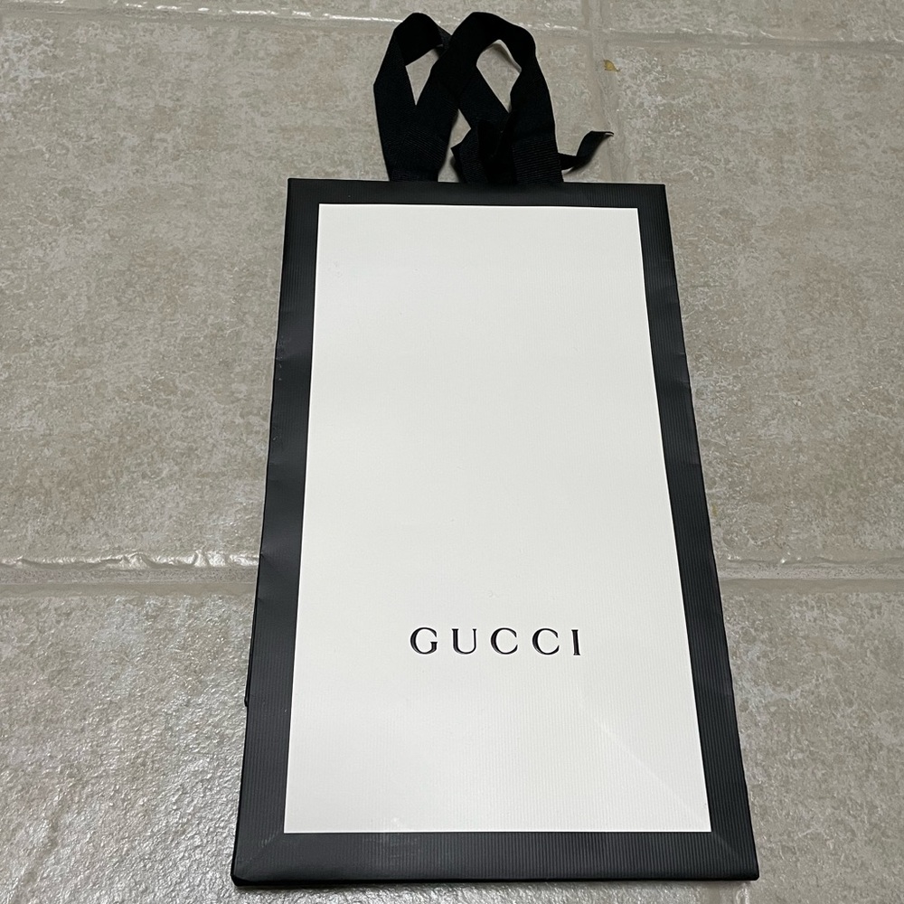 GUCCI PAPER SHOPPING BAG